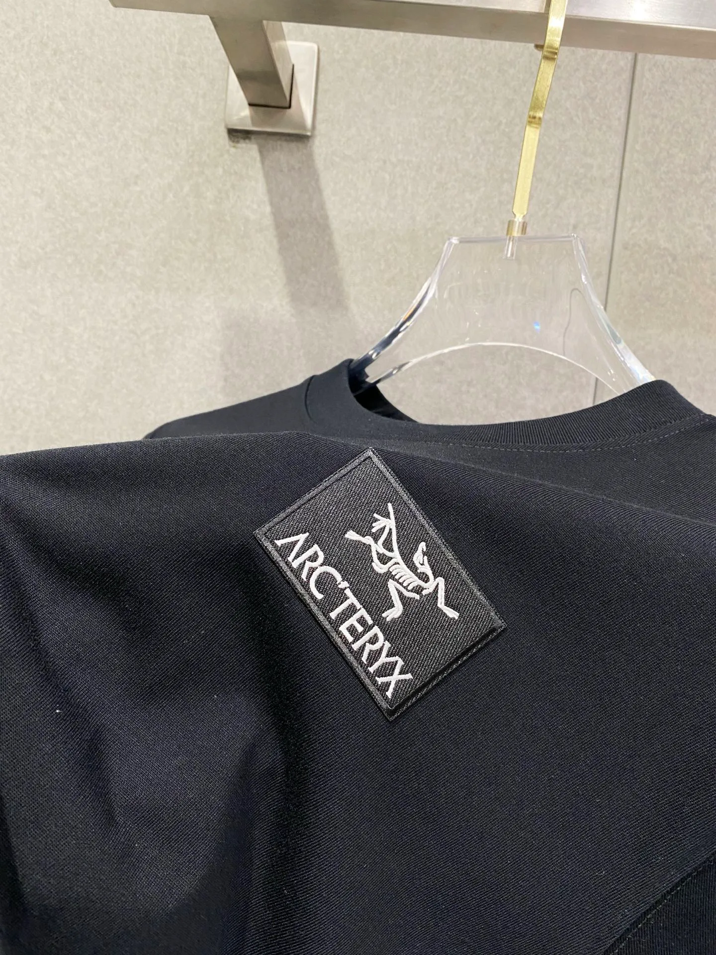 ， ，Classic logo ， Quality Original ， ， ， Premium 。 ！ :Black White，Royal Blue Sizes: S-XXL : g